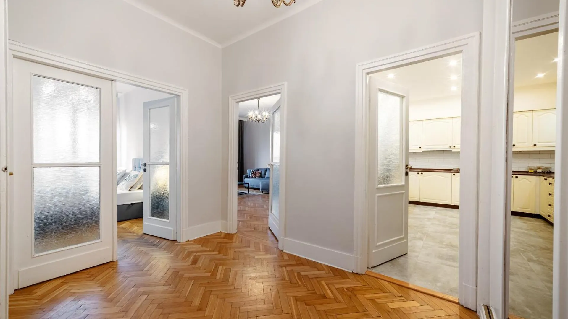 Marszalkowska 34 Apartment Warsaw
